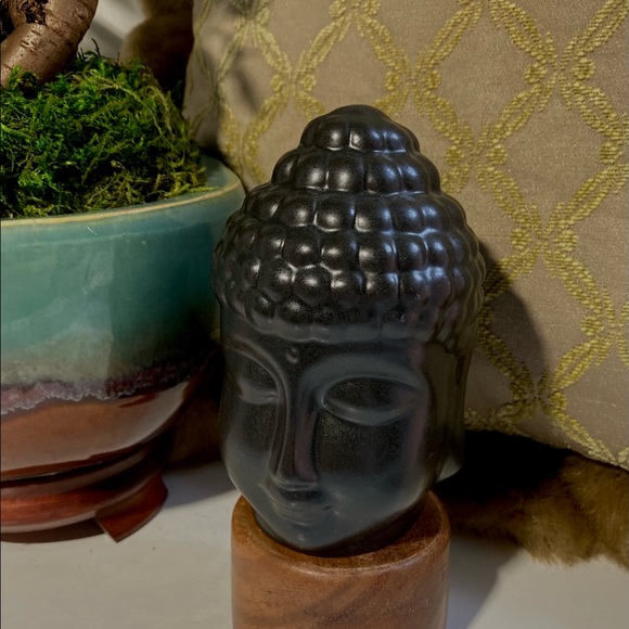 NWT Glazed Ceramic Buddha Bust / Head Statue Black 🖤 Namaste’ 🖤 - Picture 5 of 10